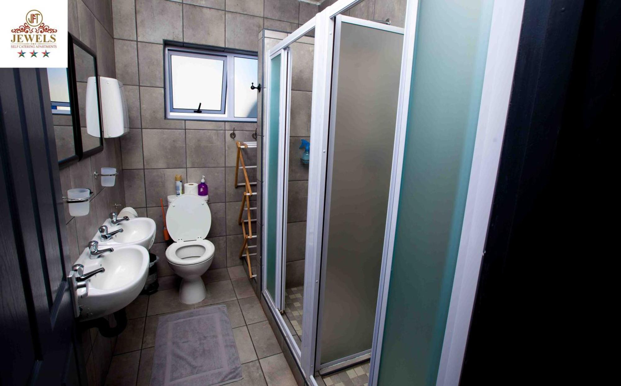 Jft Self Catering Units Bed & Breakfast East London Dış mekan fotoğraf